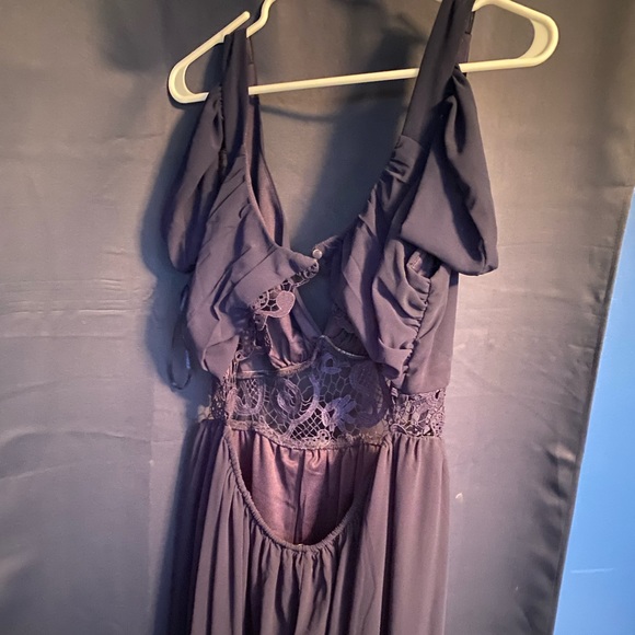 Showpo Formal Dress - Picture 2 of 2